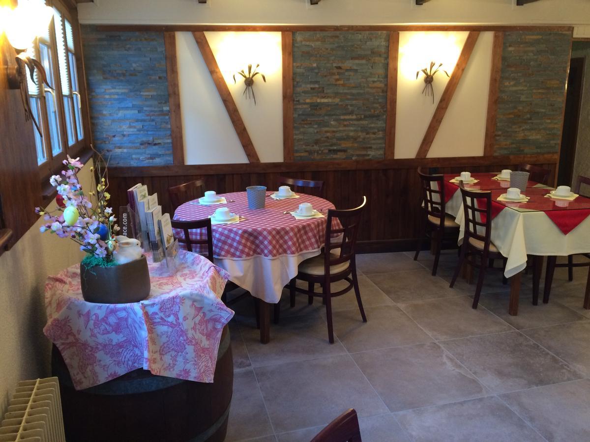 Auberge Des Trois Chateaux Eguisheim Zewnętrze zdjęcie